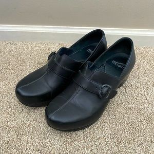 Dansko Leather Clog Mules - barely worn, nwot. Size 39